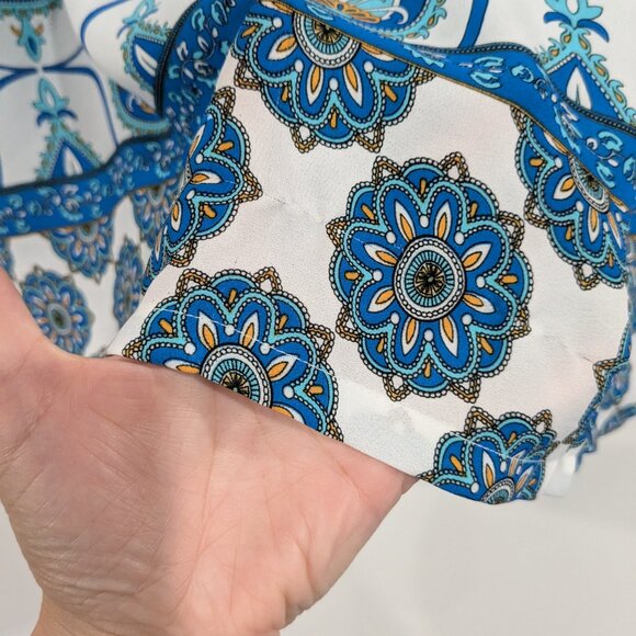 Violet + Claire Paisley Blouse Teal Blue White Size 1X - Picture 3 of 6